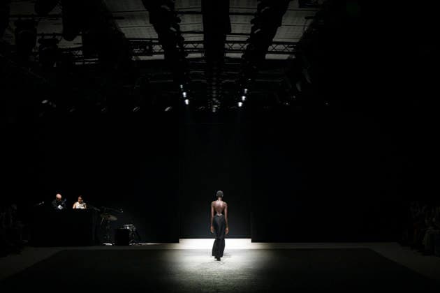 Issey Miyake Womenswear Collection Fall Winter 2026 2027 show as part of Paris Fashion Week PFW , à Paris, France, le 6 mars 2026 Bestimage Runway during the Issey Miyake Womenswear Fall Winter 2026 2027 show as part of Paris Fashion Week on March 06, 2026 in Paris, France Paris France  Copyright: xAgencex xBestimagexAgencex xBestimagex
