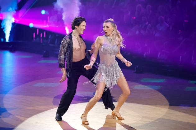Singer Anna Carina Woitschack and dancer Evgeny Vinokurov at the first dance show of the 19th season of the RTL dance show Lets Dance at the Coloneum Cologne, 06 03 2026 NRW Germany Copyright: xChristophxHardtx