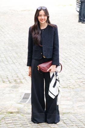 EarnEarn on arrivals at the Celine Womenswear Collection Fall Winter 2026 2027 show as part of Paris Fashion Week PFW at the Institut de France, Paris, France, March 07, 2026 Denis Guignebourg Bestimage Photocall at the Celine Womenswear Fall Winter 2026 2027 show as part of Paris Fashion Week on March 07, 2026 in Paris, France Paris France  Copyright: xDenisxGuignebourgx xBestimagexDenisxGuignebourgx xBestimagex