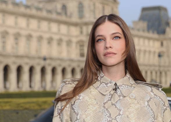 Barbara Palvin at the Arrivals at the Elie Saab Womenswear Collection Prêt à Porter Fall Winter 2026 2027 show as part of Paris Fashion Week PFW at the Carrousel du Louvre in Paris, France on March 07, 2026 Denis Guignebourg Bestimage Arrivals at the Elie Saab Womenswear Fall Winter 2026 2027 show as part of Paris Fashion Week on March 07, 2026 in Paris, France Paris France  Copyright: xDenisxGuignebourgx xBestimagexDenisxGuignebourgx xBestimagex