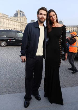 Paul Wesley and his partner Natalie Kuckenburg at the arrivals at the Elie Saab Womenswear Collection Prêt à Porter Fall Winter 2026 2027 show as part of Paris Fashion Week PFW at the Carrousel du Louvre, Paris, France, March 07, 2026 Denis Guignebourg Bestimage Arrivals at the Elie Saab Womenswear Fall Winter 2026 2027 show as part of Paris Fashion Week on March 07, 2026 in Paris, France Paris France  Copyright: xDenisxGuignebourgx xBestimagexDenisxGuignebourgx xBestimagex