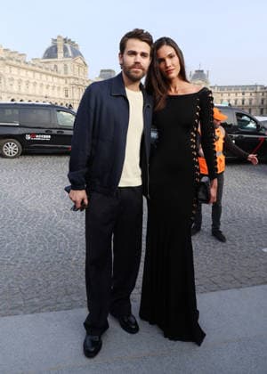 Paul Wesley and his partner Natalie Kuckenburg at the arrivals at the Elie Saab Womenswear Collection Prêt à Porter Fall Winter 2026 2027 show as part of Paris Fashion Week PFW at the Carrousel du Louvre, Paris, France, March 07, 2026 Denis Guignebourg Bestimage Arrivals at the Elie Saab Womenswear Fall Winter 2026 2027 show as part of Paris Fashion Week on March 07, 2026 in Paris, France Paris France  Copyright: xDenisxGuignebourgx xBestimagexDenisxGuignebourgx xBestimagex