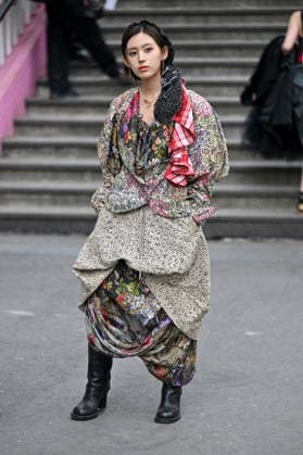 PFW Vivienne Westwood Outside Arrivals Fei Zhuang arriving at the Vivienne Westwood show during Fashion Week in Paris, France on March 7, 2026. Photo by Julien Reynaud APS-Medias ABACAPRESS.COM Paris France  Copyright: xReynaudxJulien APS-Medias ABACAx