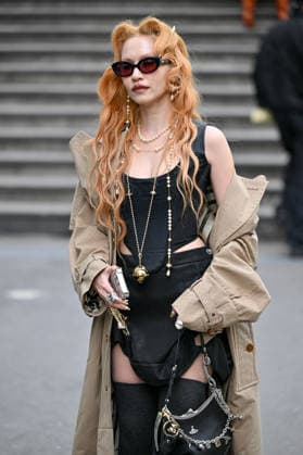 PFW Vivienne Westwood Outside Arrivals Guest arriving at the Vivienne Westwood show during Fashion Week in Paris, France on March 7, 2026. Photo by Julien Reynaud APS-Medias ABACAPRESS.COM Paris France  Copyright: xReynaudxJulien APS-Medias ABACAx