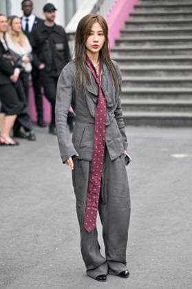 PFW Vivienne Westwood Outside Arrivals Yiqi Yuan arriving at the Vivienne Westwood show during Fashion Week in Paris, France on March 7, 2026. Photo by Julien Reynaud APS-Medias ABACAPRESS.COM Paris France  Copyright: xReynaudxJulien APS-Medias ABACAx