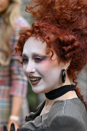 PFW Vivienne Westwood Outside Arrivals Chappell Roan arriving at the Vivienne Westwood show during Fashion Week in Paris, France on March 7, 2026. Photo by Julien Reynaud APS-Medias ABACAPRESS.COM Paris France  Copyright: xReynaudxJulien APS-Medias ABACAx