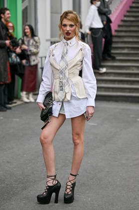 PFW Vivienne Westwood Outside Arrivals Danielle Marcan arriving at the Vivienne Westwood show during Fashion Week in Paris, France on March 7, 2026. Photo by Julien Reynaud APS-Medias ABACAPRESS.COM Paris France  Copyright: xReynaudxJulien APS-Medias ABACAx