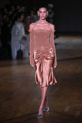 PFW Georges Hobeika Runway A model walks the runway at the Georges Hobeika show during Fashion Week in Paris, France on March 7, 2026. Photo by Julien Reynaud APS-Medias ABACAPRESS.COM Paris France  Copyright: xReynaudxJulien APS-Medias ABACAx