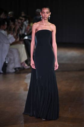 PFW Georges Hobeika Runway A model walks the runway at the Georges Hobeika show during Fashion Week in Paris, France on March 7, 2026. Photo by Julien Reynaud APS-Medias ABACAPRESS.COM Paris France  Copyright: xReynaudxJulien APS-Medias ABACAx