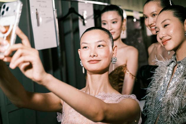 Rui Xue Li Paris Fashion Week PAP AW26 Georges Hobeika Paris Fashion Week Backstage at the Georges Hobeika show 453855 2026 03 07  Copyright: xJean-BaptistexSoulliatx xStarfacex STAR_453855_001
