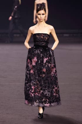 (260308) -- PARIS, March 8, 2026 -- A model presents a creation from the ready-to-wear Fall Winter 2026-2027 collections by Elie Saab during the Paris Fashion Week in Paris, France, March 7, 2026. (MeetEurope Handout via Xinhua) FRANCE-PARIS-FASHION WEEK-ELIE SAAB WuxHuiwo 