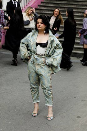 Lola Young Paris Fashion Week PAP AW26 Vivienne Westwood Paris Fashion Week People at the Vivienne Westwood fashion show 453871 2026 03 07  Copyright: xIvankaxVoisinx xStarfacex STAR_453871_008