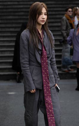 Yiqi Yuan at the Arrivals at the Vivienne Westwood Collection Prêt à Porter Automne Hiver 2026 2027 fashion show as part of Paris Fashion Week PFW at Grand Plateau, Paris, France, March 07, 2026 Thibault Duboucher Bestimage Arrivals at the Vivienne Westwood fashion show as part of Paris Fashion Week Fall 2026 held at Césure on March 07, 2026 in Paris, France Paris France  Copyright: xThibaultxDuboucherx xBestimagexThibaultxDuboucherx xBestimagex