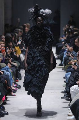 PFW - Comme Des Garcons Runway Models Walk Runway for the Comme des Garçons fashion show during Paris Fashion Week on March 7, 2026 in Paris, France. Photo by Alain-Gil Gonzalez ABACAPRESS.COM Paris France  Copyright: xGonzalezxAlain-Gil ABACAx
