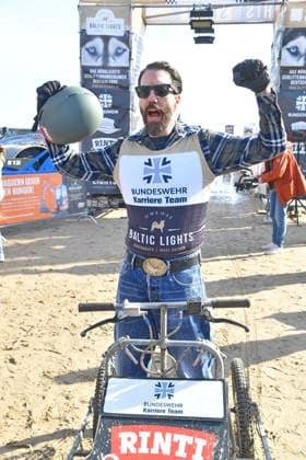 Alec Voelkel at the BALTIC LIGHTS 2026 Charity Schilttenhunderrennen in Heringsdorf on Usedom on 07 03 2026