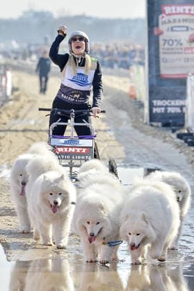 Janine Kunze at the BALTIC LIGHTS 2026 Charity Schilttenhunderrennen in Heringsdorf on Usedom on 07 03 2026