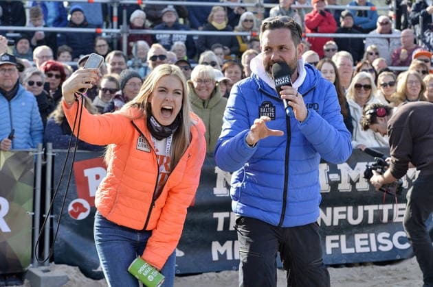 Nina Ensmann and Matthias Killing at the BALTIC LIGHTS 2026 Charity Schilttenhunderrennen in Heringsdorf on Usedom on 07 03 2026