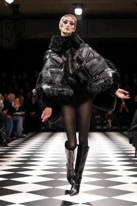 Junya Watanabe Womenswear Collection Fall Winter 2026 2027 show as part of Paris Fashion Week PFW , à Paris, France, le 7 mars 2026 Bestimage Runway during the Junya Watanabe Womenswear Fall Winter 2026 2027 show as part of Paris Fashion Week on March 07, 2026 in Paris, France Paris France  Copyright: xAgencex xBestimagexAgencex xBestimagex