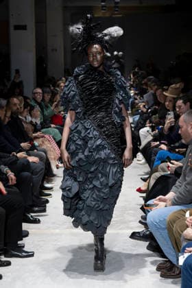 Comme des garcons Womenswear Collection Fall Winter 2026 2027 show as part of Paris Fashion Week PFW , in Paris, France, on March 07, 2026 Bestimage Runway during the Comme des garcons Womenswear Fall Winter 2026 2027 show as part of Paris Fashion Week on March 07, 2026 in Paris, France Paris France  Copyright: xAgencex xBestimagexAgencex xBestimagex