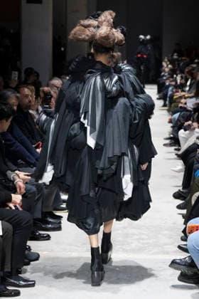 Comme des garcons Womenswear Collection Fall Winter 2026 2027 show as part of Paris Fashion Week PFW , in Paris, France, on March 07, 2026 Bestimage Runway during the Comme des garcons Womenswear Fall Winter 2026 2027 show as part of Paris Fashion Week on March 07, 2026 in Paris, France Paris France  Copyright: xAgencex xBestimagexAgencex xBestimagex