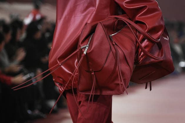 PFW - Lacoste Runway in Paris FA A model walks the runway for the Lacoste collection as part of Paris Fashion Week in Paris, on March 8, 2026. Photo by Firas Abdullah ABACAPRESS.COM Paris Ile-de-France France  Copyright: xAbdullahxFiras ABACAx