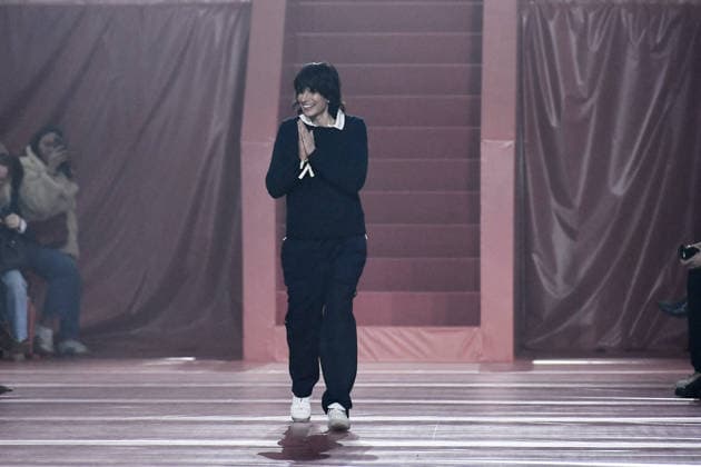 PFW - Lacoste Runway in Paris FA Greek-US fashion designer Pelagia Kolotouros cheers the attendees at the end of the runway for the Lacoste collection as part of Paris Fashion Week in Paris, on March 8, 2026. Photo by Firas Abdullah ABACAPRESS.COM Paris Ile-de-France France  Copyright: xAbdullahxFiras ABACAx