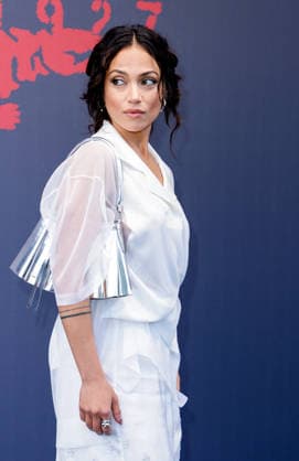 Inanna Sarkis au photocall du défilé Lacoste Collection Femme Prêt à Porter Automne Hiver 2026 2027 lors de la Fashion Week de Paris PFW à Roland Garros, à Paris, France, le 8 mars 2026 Olivier Borde Bestimage Photocall at the Lacoste Womenswear Fall Winter 2026 2027 show as part of Paris Fashion Week on March 08, 2026 in Paris, France Paris France  Copyright: xOLIVIERxBORDEx xBESTIMAGExOLIVIERxBORDEx xBESTIMAGEx