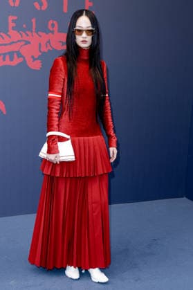 Guest au photocall du défilé Lacoste Collection Femme Prêt à Porter Automne Hiver 2026 2027 lors de la Fashion Week de Paris PFW à Roland Garros, à Paris, France, le 8 mars 2026 Olivier Borde Bestimage Photocall at the Lacoste Womenswear Fall Winter 2026 2027 show as part of Paris Fashion Week on March 08, 2026 in Paris, France Paris France  Copyright: xOLIVIERxBORDEx xBESTIMAGExOLIVIERxBORDEx xBESTIMAGEx