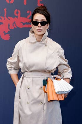 Guest au photocall du défilé Lacoste Collection Femme Prêt à Porter Automne Hiver 2026 2027 lors de la Fashion Week de Paris PFW à Roland Garros, à Paris, France, le 8 mars 2026 Olivier Borde Bestimage Photocall at the Lacoste Womenswear Fall Winter 2026 2027 show as part of Paris Fashion Week on March 08, 2026 in Paris, France Paris France  Copyright: xOLIVIERxBORDEx xBESTIMAGExOLIVIERxBORDEx xBESTIMAGEx