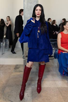 Heart Evangelista, Esther Abrami au Front Row du défilé Akris Collection Femme Prêt à Porter Automne Hiver 2026 2027 lors de la Fashion Week de Paris PFW au palais de Tokyo, à Paris, France, le 8 mars 2026 Julien Sarkissian Bestimage Front Row at the Akris Womenswear Fall Winter 2026 2027 show as part of Paris Fashion Week on March 08, 2026 in Paris, France  Copyright: xJulienxSarkissianx xBestimagexJulienxSarkissianx xBestimagex