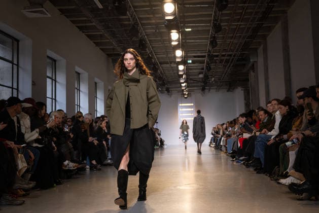PFW - Niccolo Pasqualetti Runway A model presents a creation by Niccolo Pasqualetti for the Women s Ready to Wear Fall Winter 2026-2027 collection fashion show as part of the Paris Women Fashion Week (PFW), in Paris, on March 8, 2026. Photo by Alexis Jumeau ABACAPRESS.COM Paris France  Copyright: xJumeauxAlexis ABACAx