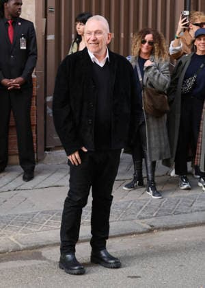 Le créateur Jean Paul Gaultier aux arrivals du défilé Jean Paul Gaultier Collection Femme Prêt à Porter Automne Hiver 2026 2027 lors de la Fashion Week de Paris PFW , à Paris, France, le 8 mars 2026 Olivier Borde Bestimage Arrivals at the Jean Paul Gaultier Womenswear Fall Winter 2026 2027 show as part of Paris Fashion Week on March 08, 2026 in Paris, France Paris France  Copyright: xDenisxGuignebourgx xBestimagexDenisxGuignebourgx xBestimagex