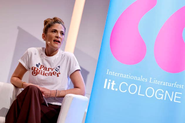 Moderator Katty Salie in the event Cologne a good idea at Lit Cologne 2026 in the Cologne Flora Cologne, 08 03 2026 NRW Germany Copyright: xChristophxHardtx