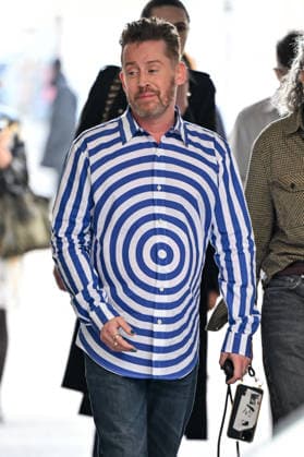 PFW Jean Paul Gaultier Outside Arrivals Macaulay Culkin arriving at the Jean Paul Gaultier show during Fashion Week in Paris, France on March 8, 2026. Photo by Julien Reynaud APS-Medias ABACAPRESS.COM Paris France  Copyright: xReynaudxJulien APS-Medias ABACAx
