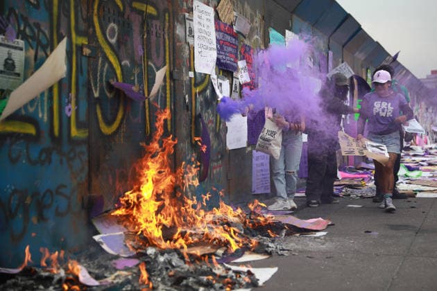 Demonstration to mark International Women s Day in Mexico City MEXICO CITY, MEXICO - MARCH 08: A woman holds a colored smoke flare during a demonstration to mark International Women s Day, in Mexico City, Mexico on March 08, 2026. Thousands of women gathered in different groups to demand women’s rights and protest against gender-based violence during International Women’s Day events in Mexico s capital, ending outside the National Palace. Daniel Cardenas Anadolu Mexico City Mexico. Editorial use only. Please get in touch for any other usage.  Copyright: x2026xAnadoluxDanielxCardenasx