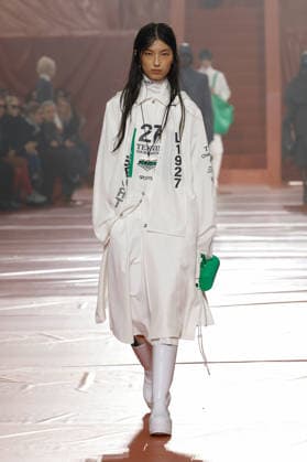 (260309) -- PARIS, March 9, 2026 -- A model presents a creation from the ready-to-wear Fall Winter 2026-2027 collections by Lacoste during the Paris Fashion Week in Paris, France, on March 8, 2026. (MeetEurope Handout via Xinhua) FRANCE-PARIS-FASHION WEEK-LACOSTE WuxHuiwo 