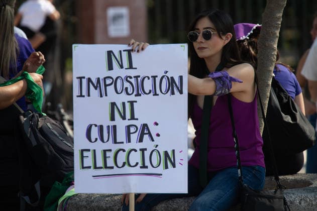 Mexico International Women™s Day A woman holds a placard while taking part during a demonstration in Queretaro to commemorate the International Women s Day to demand equality gender and women s rights. Thousands of women around the world are joining the global International Women s Day strike. on March 8, 2026 in Queretaro, Mexico. (Photo by Jose Carrera Eyepix Group) Copyright: xJosexCarrera xEyepixxGroupx JFC_08032026_177620