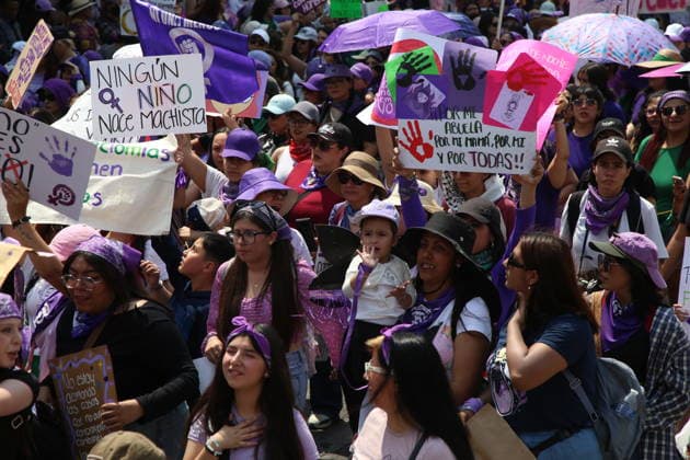 Women taking part during a rally for the International Women s Day commemoration demand stop femicides in mexico and women s rights. Thousands of women around the world join the global International Women s Day strike. on March 8, 2026 in Mexico City, Mexico. Mexico City Mexico - ZUMAe321 20260308_zia_e321_084 Copyright: xBrendaxCarrerax