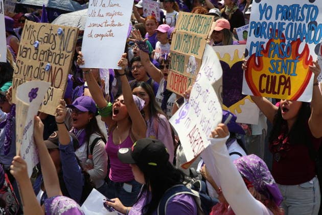 A woman reacts while taking part during a rally for the International Women s Day commemoration demand stop femicides in mexico and women s rights. Thousands of women around the world join the global International Women s Day strike. on March 8, 2026 in Mexico City, Mexico. Mexico City Mexico - ZUMAe321 20260308_zia_e321_094 Copyright: xBrendaxCarrerax