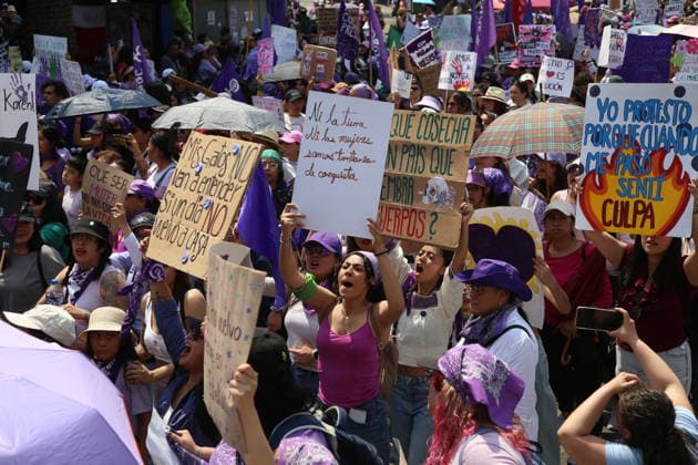 Women taking part during a rally for the International Women s Day commemoration demand stop femicides in mexico and women s rights. Thousands of women around the world join the global International Women s Day strike. on March 8, 2026 in Mexico City, Mexico. Mexico City Mexico - ZUMAe321 20260308_zia_e321_096 Copyright: xBrendaxCarrerax