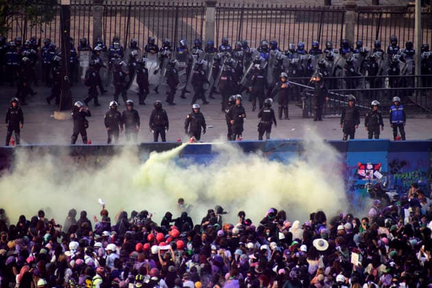 Protest For International Women s Day Women taking part in a rally for International Women s Day at main square Zocalo. on March 8, 2026 in Mexico City, Mexico. (Photo by Luis Barron Eyepix Group) Copyright: xLuisxBarronx xEyepixxGroupx LB_08032026_177792