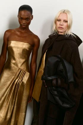 Paris Fashion Week - Women F W 26-27 Akris fashion show Backstage Palais de Tokyo - Paris, France Paris Fashion Week - Women F W 26-27 Akris fashion show Backstage Palais de Tokyo - Paris, France 8th March 2026 SGPItalia id 134576_011 * Not Exclusive  Copyright: xLorenzoxCremonax