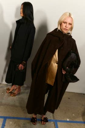 Paris Fashion Week - Women F W 26-27 Akris fashion show Backstage Palais de Tokyo - Paris, France Paris Fashion Week - Women F W 26-27 Akris fashion show Backstage Palais de Tokyo - Paris, France 8th March 2026 SGPItalia id 134576_011 * Not Exclusive  Copyright: xLorenzoxCremonax