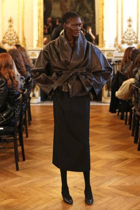 PFW - Magda Butrym Runway A model walks the runway during the Magda Butrym Womenswear Fall Winter 2026-2027 show as part of Paris Fashion Week on March 08, 2026 in Paris, France. Photo by Alain Gil Gonzalez ABACAPRESS.COM Paris France  Copyright: xGonzalezxAlain-Gil ABACAx
