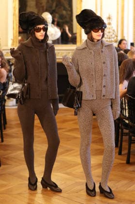Entertainment Bilder des Tages #2 PFW - Magda Butrym Runway A model walks the runway during the Magda Butrym Womenswear Fall Winter 2026-2027 show as part of Paris Fashion Week on March 08, 2026 in Paris, France. Photo by Alain Gil Gonzalez ABACAPRESS.COM Paris France  Copyright: xGonzalezxAlain-Gil ABACAx