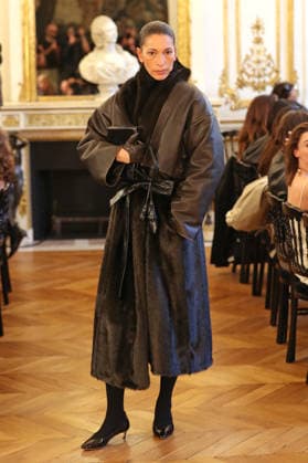 PFW - Magda Butrym Runway A model walks the runway during the Magda Butrym Womenswear Fall Winter 2026-2027 show as part of Paris Fashion Week on March 08, 2026 in Paris, France. Photo by Alain Gil Gonzalez ABACAPRESS.COM Paris France  Copyright: xGonzalezxAlain-Gil ABACAx