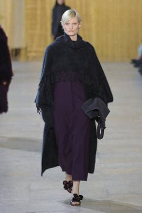 PFW - Akris Runway A model walks the runway during the Akris Womenswear Fall Winter 2026-2027 show as part of Paris Fashion Week on March 08, 2026 in Paris, France. Photo by Alain Gil Gonzalez ABACAPRESS.COM Paris France  Copyright: xGonzalezxAlain-Gil ABACAx