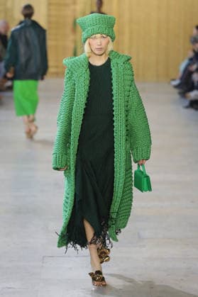 PFW - Akris Runway A model walks the runway during the Akris Womenswear Fall Winter 2026-2027 show as part of Paris Fashion Week on March 08, 2026 in Paris, France. Photo by Alain Gil Gonzalez ABACAPRESS.COM Paris France  Copyright: xGonzalezxAlain-Gil ABACAx
