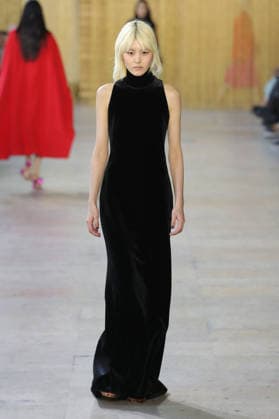PFW - Akris Runway A model walks the runway during the Akris Womenswear Fall Winter 2026-2027 show as part of Paris Fashion Week on March 08, 2026 in Paris, France. Photo by Alain Gil Gonzalez ABACAPRESS.COM Paris France  Copyright: xGonzalezxAlain-Gil ABACAx