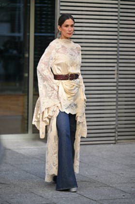 PFW Zimmermann Outside Arrivals Guest arriving at the Zimmermann show during Fashion Week in Paris, France on March 9, 2026. Photo by Julien Reynaud APS-Medias ABACAPRESS.COM Paris France  Copyright: xReynaudxJulien APS-Medias ABACAx